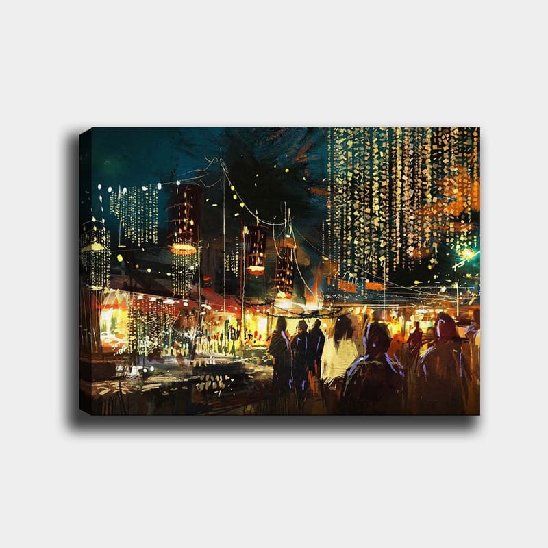 Canvas taulu 70x100 cm - Vilkkaat yömarkkinat, joissa ihmiset ja valot luovat juhlavan tunnelman, Tummansininen / Kulta / Punainen