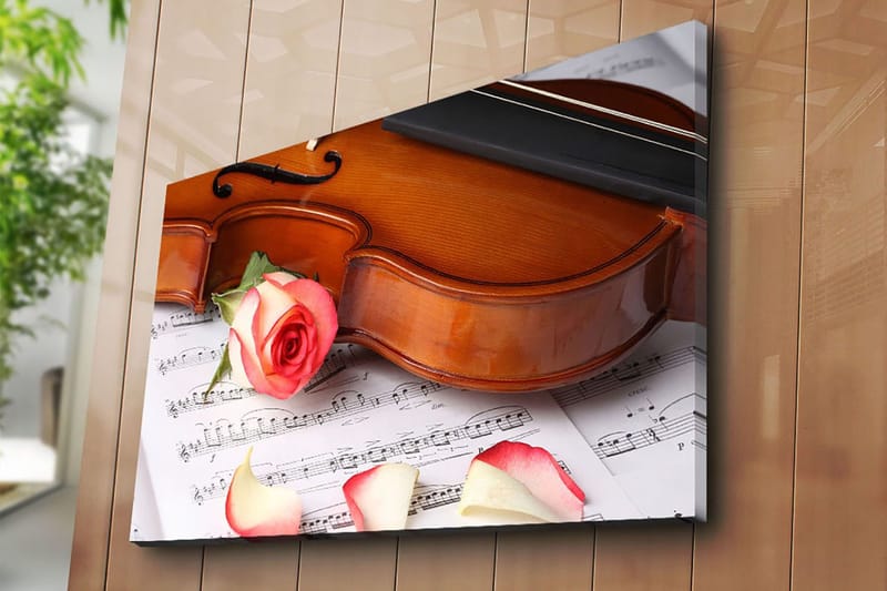 Canvas taulu 70x100 cm - Viulu ruusulla ja ruusun terälehdillä nuotilla - Punainen / Beige / Ruskea - Sisustustuotteet - Taulu & taide - Canvas-taulu