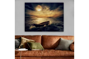 Canvas taulu 70x100 cm - Yksinäinen vene liukuu peilimäisellä järvellä suuren, kirkkaan kuun alla - Tummansininen / Kultainen / Harmaa - Sisustustuotteet - Taulu & taide - Canvas-taulu