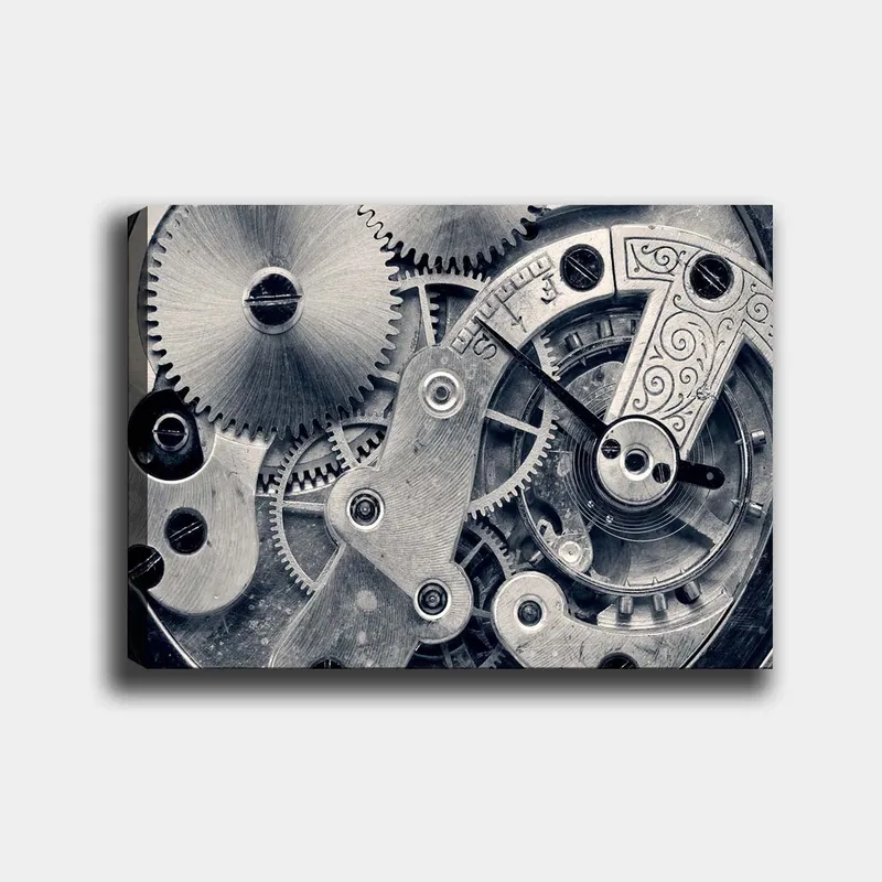 Canvas taulu 70x100 cm - Yksityiskohtainen lähikuva kellokoneiston hammasrattaista ja mekaniikasta, Hopea / Harmaa