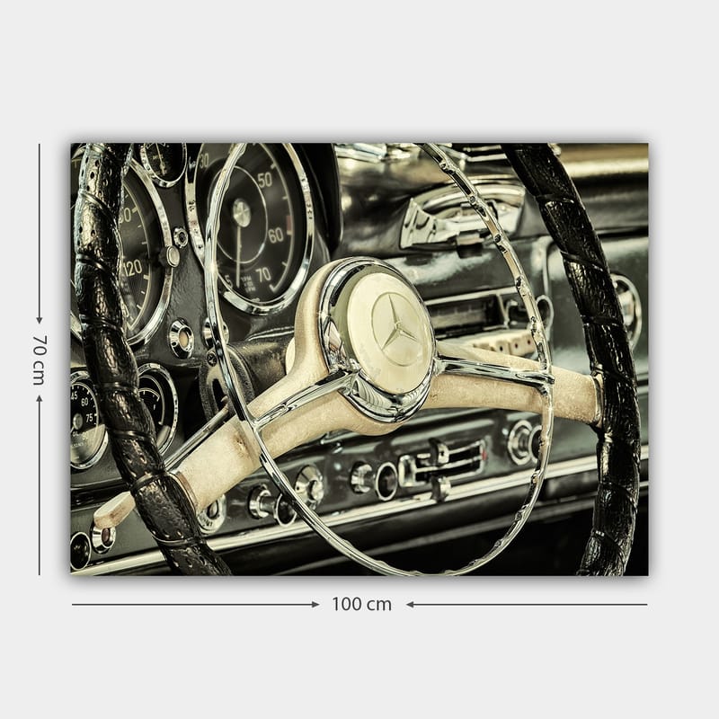Canvas taulu 70x100 cm - Yksityiskohtainen lähikuva klassikkoauton ohjauspyörästä ja kojelaudasta - Hopea / Musta / Beige - Sisustustuotteet - Taulu & taide - Canvas-taulu