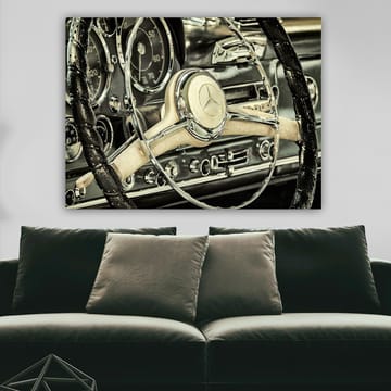Canvas taulu 70x100 cm - Yksityiskohtainen lähikuva klassikkoauton ohjauspyörästä ja kojelaudasta - Hopea / Musta / Beige - Sisustustuotteet - Taulu & taide - Canvas-taulu