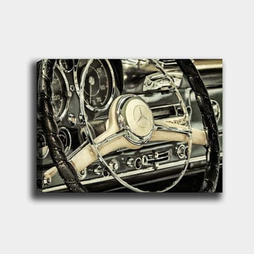 Canvas taulu 70x100 cm - Yksityiskohtainen lähikuva klassikkoauton ohjauspyörästä ja kojelaudasta - Hopea / Musta / Beige - Sisustustuotteet - Taulu & taide - Canvas-taulu