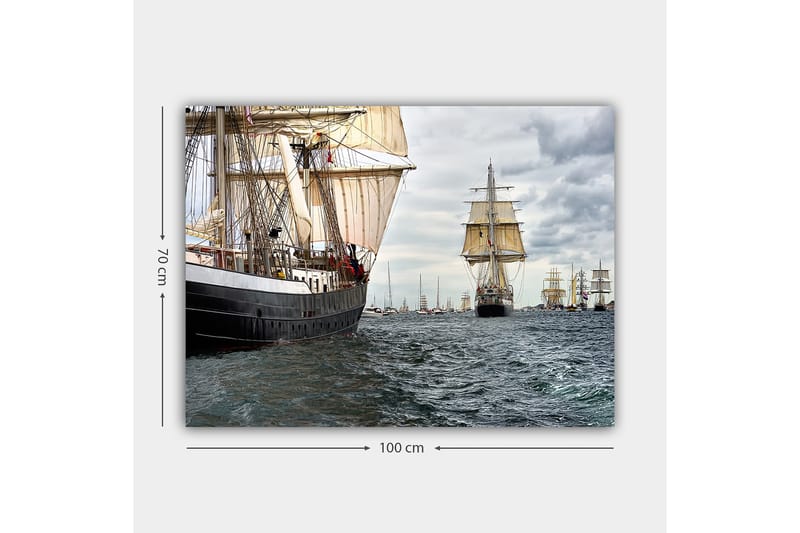 Canvas taulu 70x100 cm - Purjeveneet navigoivat vilkkaalla merellä - Tummansininen / Valkoinen / Beige - Sisustustuotteet - Taulu & taide - Canvas-taulu