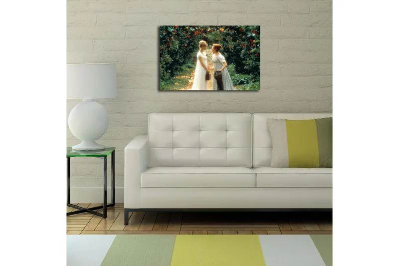 Canvas-taulu 70x45 cm - Kaksi naista omenapuutarhassa - Vihreä / Valkoinen / Punainen - Sisustustuotteet - Taulu & taide - Canvas-taulu