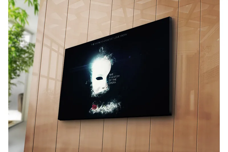 Canvas-taulu 70x45 cm - Naamio dramaattisella valaistuksella ja ruusulla taustalla, Musta / Valkoinen / Punainen