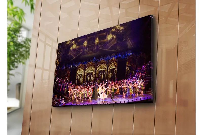 Canvas-taulu 70x45 cm - Upea näkymä tanssijoista värikkäissä asuissa - Violetti / Vihreä / Kulta - Sisustustuotteet - Taulu & taide - Canvas-taulu