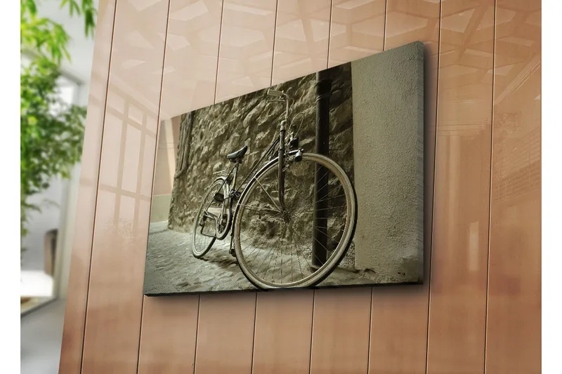 Canvas-taulu 70x45 cm - Polkupyörä nojaa kivimuuriin - Harmaa / Musta / Beige - Sisustustuotteet - Taulu & taide - Canvas-taulu