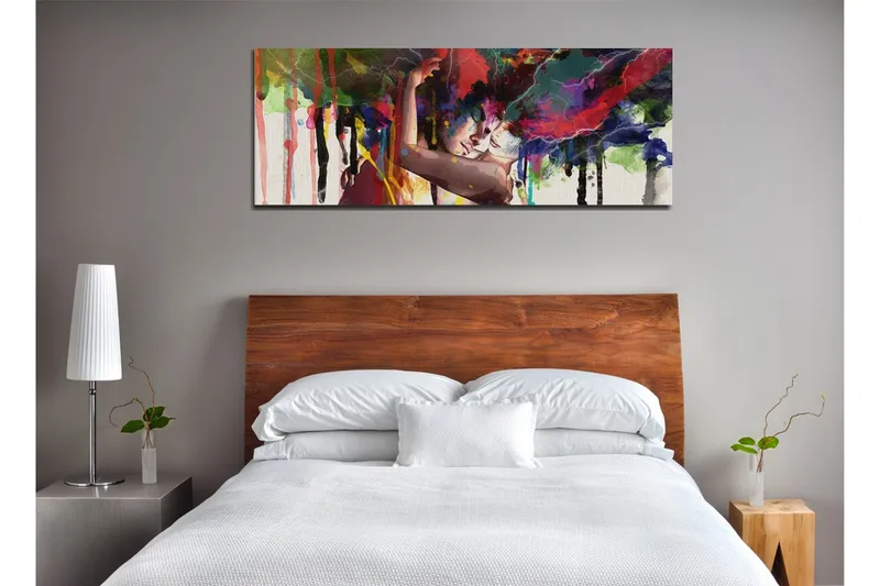 Canvas-taulu 80x30 cm - Intohimoinen syleily värikkäillä väriräjähdyksillä kaikkialla - Punainen / Vihreä / Sininen - Sisustustuotteet - Taulu & taide - Canvas-taulu