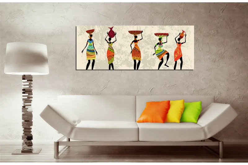 Canvas-taulu 80x30 cm - Viisi naista värikkäissä mekoissa kantamassa erilaisia esineitä päässään - Punainen / Vihreä / Oranssi - Sisustustuotteet - Taulu & taide - Canvas-taulu