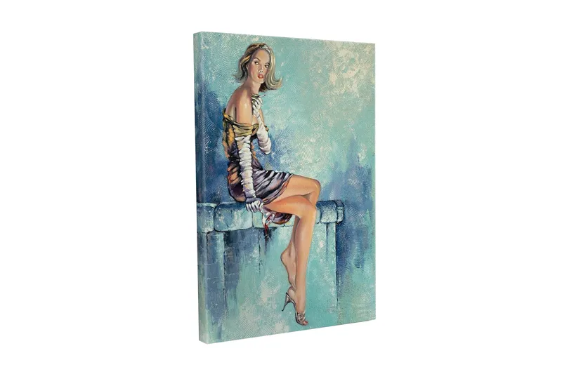 Canvas-taulu - Istuva nainen elegantissa mekossa viettelevässä poseerauksessa, Sininen / Beige / Ruskea