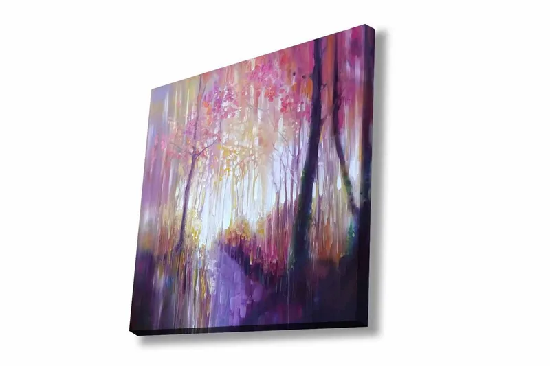 Canvas-taulu - Kaunis metsäpolku syksyn väreissä ja pehmeässä valossa, Violetti / Vaaleanpunainen / Keltainen