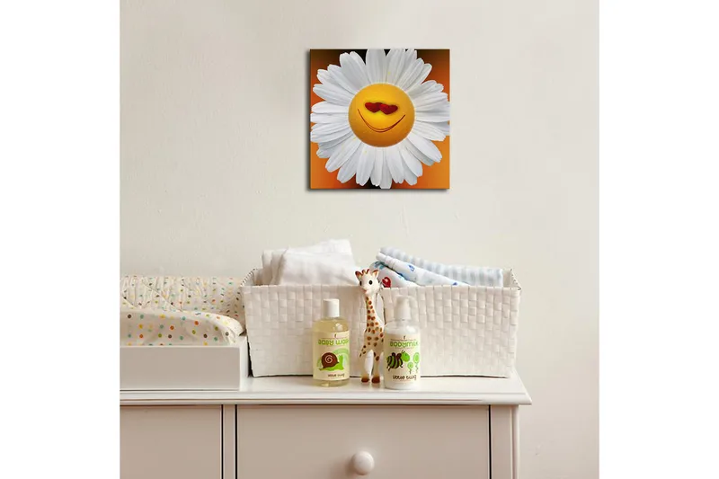 Canvas-taulu LED-valaistuksella 28x28 cm - Iloinen kukka hymyilevillä kasvoilla ja sydämenmuotoisilla silmillä - Valkoinen / Oranssi / Keltainen - Sisustustuotteet - Taulu & taide - Canvas-taulu