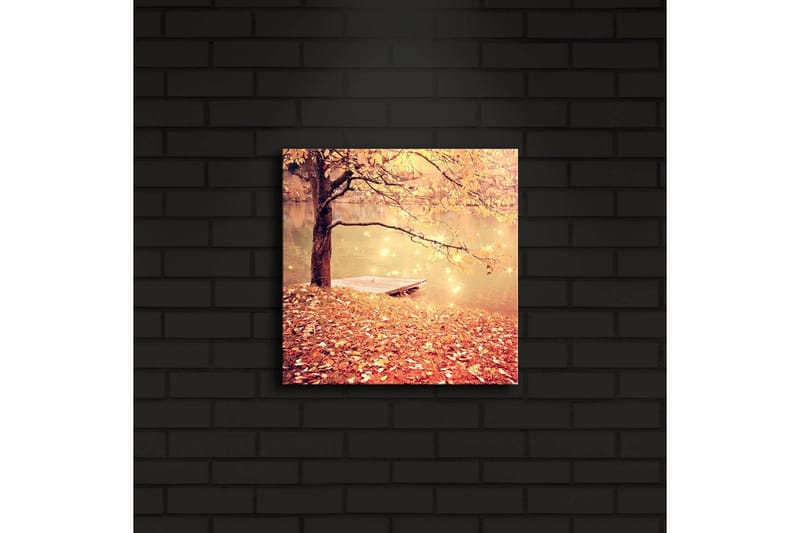 Canvas-taulu LED-valaistuksella 28x28 cm - Kaunis syysmaisema, jossa puu ja vene peilimäisen järven rannalla - Oranssi / Kulta / Ruskea - Sisustustuotteet - Taulu & taide - Canvas-taulu