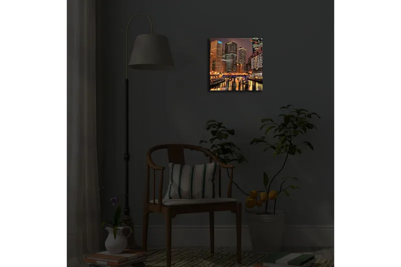 Canvas-taulu LED-valaistuksella 28x28 cm - Kaupungin siluetti valaistuilla pilvenpiirtäjillä veden reunalla - Kulta / Sininen / Musta - Sisustustuotteet - Taulu & taide - Canvas-taulu
