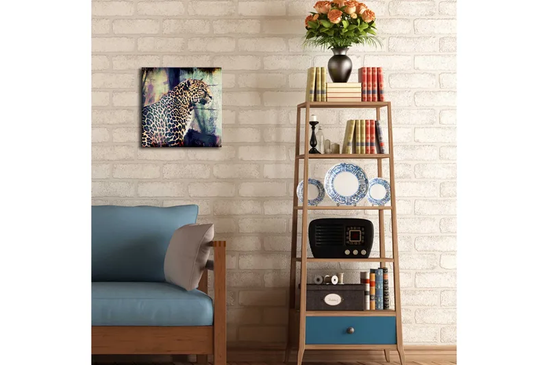 Canvas-taulu LED-valaistuksella 28x28 cm - Leopardi seisoo ylpeänä katse eteenpäin suunnattuna - Kulta / Vihreä / Musta - Sisustustuotteet - Taulu & taide - Canvas-taulu