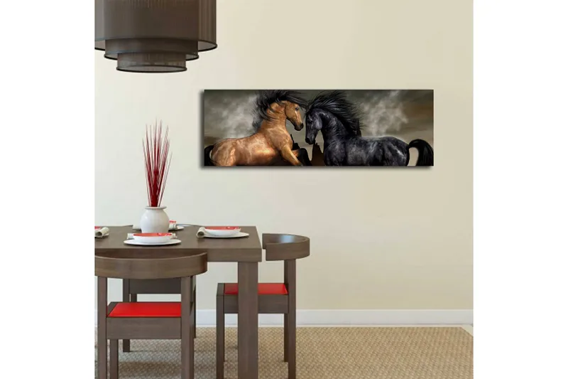 Canvas-taulu LED-valaistuksella 30x90 cm - Kaksi hevosta kohtaavat voimakkaassa ja dramaattisessa sommitelmassa - Kulta / Musta / Harmaa - Sisustustuotteet - Taulu & taide - Canvas-taulu