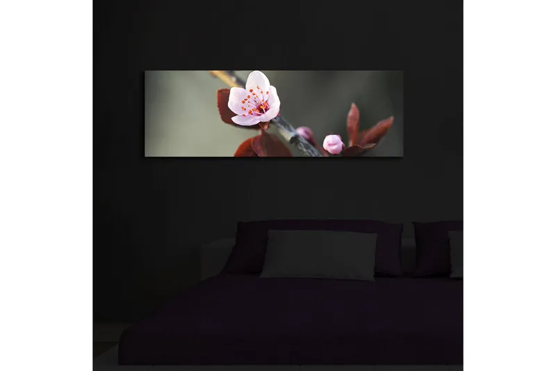 Canvas-taulu LED-valaistuksella 30x90 cm - Kaunis kukka vaaleanpunaisilla terälehdillä ja tummanvihreillä lehdillä - Vaaleanpunainen / Tummanvihreä - Sisustustuotteet - Taulu & taide - Canvas-taulu