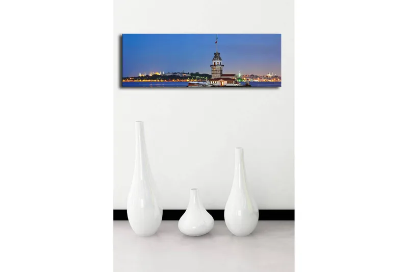 Canvas-taulu LED-valaistuksella 30x90 cm - Näkymä historiallisesta majakasta meren rannalla hämärässä - Sininen / Valkoinen / Harmaa - Sisustustuotteet - Taulu & taide - Canvas-taulu