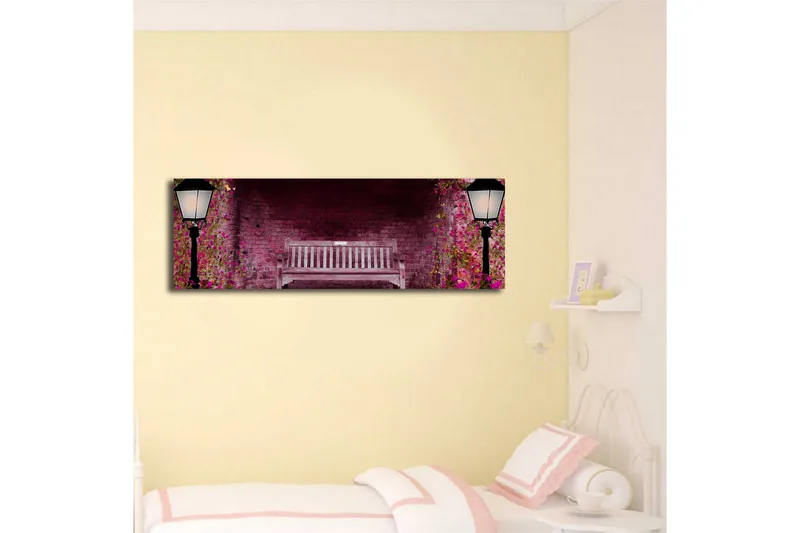 Canvas-taulu LED-valaistuksella 30x90 cm - Romanttinen puistonpenkki kukkivien kasvien ympäröimänä - Vaaleanpunainen / Vihreä / Ruskea - Sisustustuotteet - Taulu & taide - Canvas-taulu