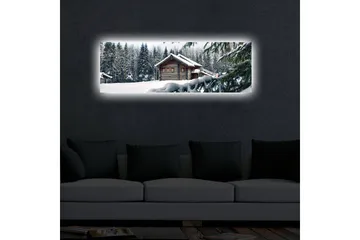 Canvas-taulu LED-valaistuksella 30x90 cm - Talvimaisema mökillä, jota ympäröi lumi ja kuusia - Valkoinen / Vihreä / Ruskea - Sisustustuotteet - Taulu & taide - Canvas-taulu