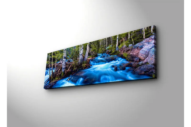 Canvas-taulu LED-valaistuksella 30x90 cm - Virtaava vesi luonnonkauniissa ympäristössä ympäröivien puiden keskellä, Sininen / Vihreä / Ruskea