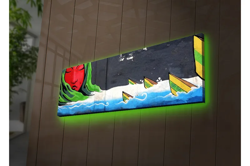 Canvas-taulu LED-valaistuksella 30x90 cm - Punaiset kasvot vihreällä huivilla ja veneillä aaltoilevalla sinisellä pohjalla, Punainen / Vihreä / Sininen