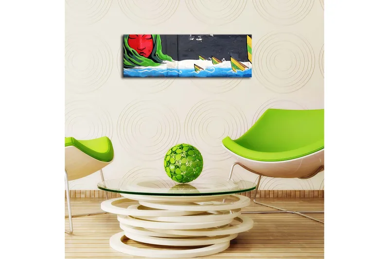 Canvas-taulu LED-valaistuksella 30x90 cm - Punaiset kasvot vihreällä huivilla ja veneillä aaltoilevalla sinisellä pohjalla - Punainen / Vihreä / Sininen - Sisustustuotteet - Taulu & taide - Canvas-taulu