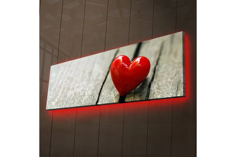 Canvas-taulu LED-valaistuksella 30x90 cm - Punainen sydämenmuotoinen koriste puupinnalla, Punainen / Ruskea