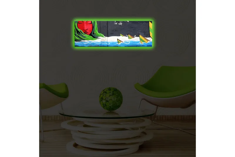 Canvas-taulu LED-valaistuksella 30x90 cm - Punaiset kasvot vihreällä huivilla ja veneillä aaltoilevalla sinisellä pohjalla - Punainen / Vihreä / Sininen - Sisustustuotteet - Taulu & taide - Canvas-taulu