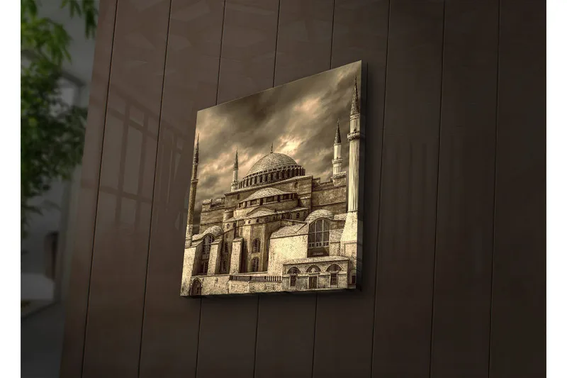 Canvas-taulu LED-valaistuksella 40x40 cm - Hagia Sofia Istanbulissa dramaattisella pilvisellä taivaalla tunnelmallisessa seepianvärissä, Beige / Tummanharmaa / Ruskea