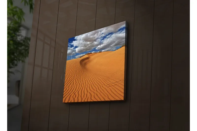 Canvas-taulu LED-valaistuksella 40x40 cm - Hiekkadyynit sinisen taivaan ja pilvien alla, Oranssi / Sininen / Valkoinen