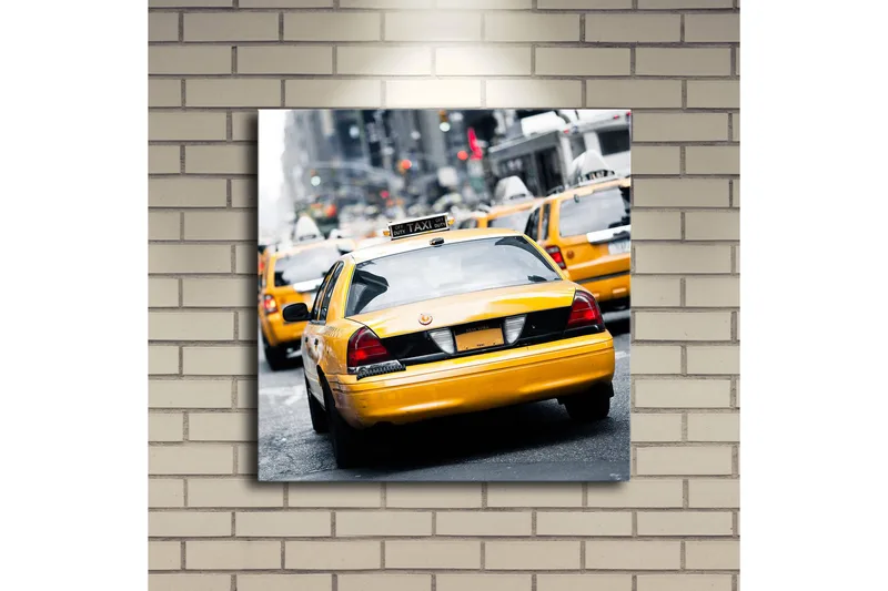 Canvas-taulu LED-valaistuksella 40x40 cm - Keltaiset taksit vilkkaalla kadulla - Keltainen / Musta / Harmaa - Sisustustuotteet - Taulu & taide - Canvas-taulu