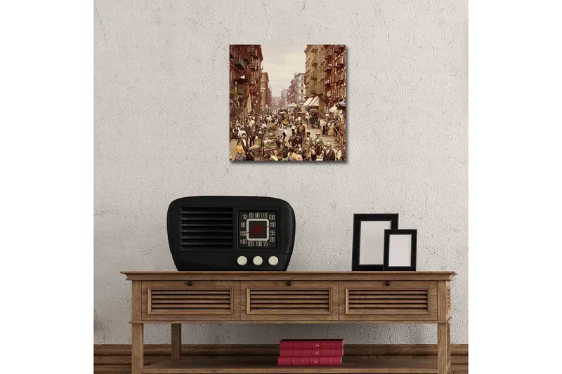 Canvas-taulu LED-valaistuksella 40x40 cm - Vilkas katu ihmisten ja markkinakojujen ympäröimänä - Ruskea / Beige / Vihreä - Sisustustuotteet - Taulu & taide - Canvas-taulu