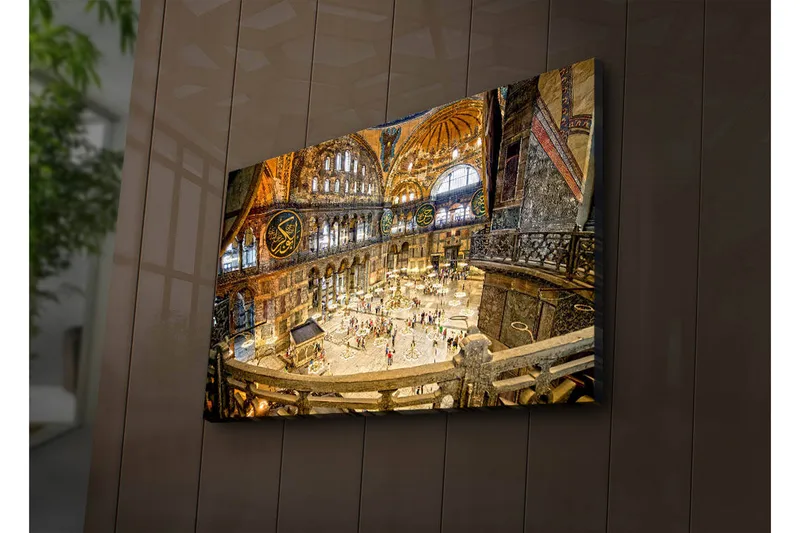 Canvas-taulu LED-valaistuksella 45x70 cm - Historiallisen rakennuksen upea sisätila yksityiskohtaisine arkkitehtuurineen ja liikkuvine ihmisineen - Kulta / Ruskea / Sininen - Sisustustuotteet - Taulu & taide - Canvas-taulu