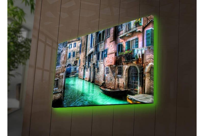 Canvas-taulu LED-valaistuksella 45x70 cm - Kaunis kanava historiallisine rakennuksineen ja veneineen viehättävässä ympäristössä - Vihreä / Vaaleanpunainen / Sininen - Sisustustuotteet - Taulu & taide - Canvas-taulu