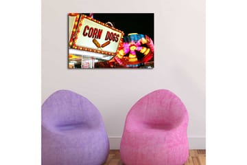 Canvas-taulu LED-valaistuksella 45x70 cm - Kirkas ja värikäs kyltti, jossa teksti CORN DOGS ja pyörivä karuselli taustalla - Punainen / Keltainen / Sininen - Sisustustuotteet - Taulu & taide - Canvas-taulu