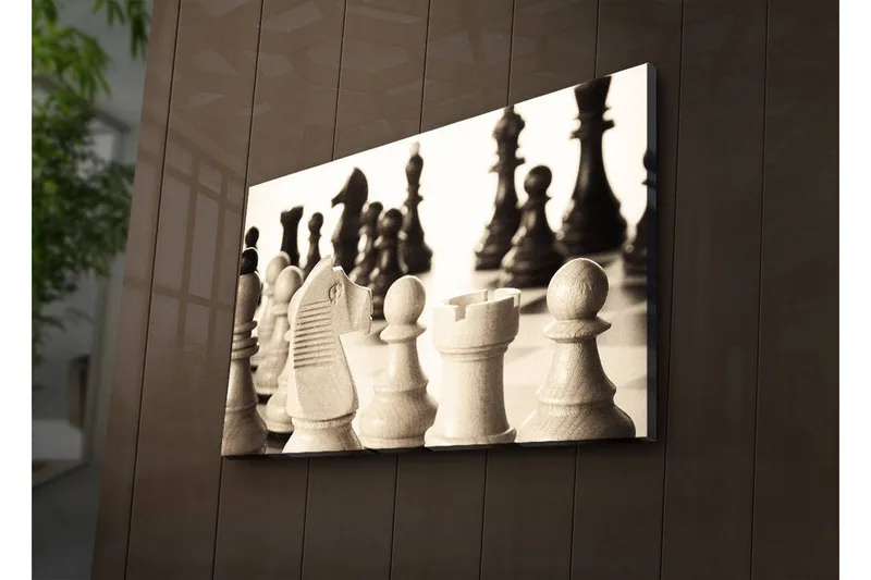 Canvas-taulu LED-valaistuksella 45x70 cm - Mustavalkoiset shakkinappulat, Musta / Valkoinen / Harmaa