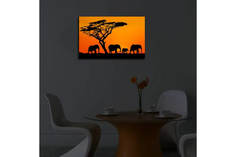 Canvas-taulu LED-valaistuksella 45x70 cm - Norsujen siluetit auringonlaskua vasten - Oranssi / Musta - Sisustustuotteet - Taulu & taide - Canvas-taulu