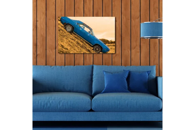 Canvas-taulu LED-valaistuksella 45x70 cm - Sininen klassikkoauto kaltevalla tiellä - Sininen / Keltainen ruskea - Sisustustuotteet - Taulu & taide - Canvas-taulu