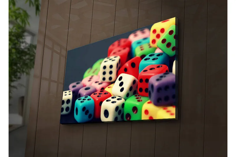 Canvas-taulu LED-valaistuksella 45x70 cm - Värikkäät nopat leikkisässä kokoelmassa, Punainen / Vihreä / Sininen