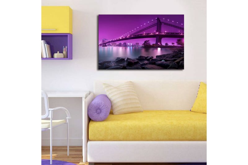 Canvas-taulu LED-valaistuksella 45x70 cm - Vaaleanvioletti silta tyynen veden pinnalla - Vaaleanvioletti / Tummanharmaa / Musta - Sisustustuotteet - Taulu & taide - Canvas-taulu