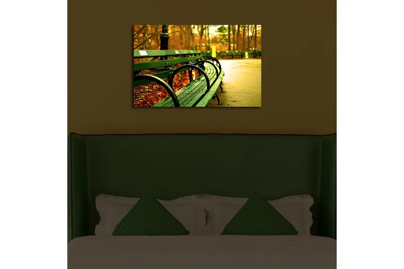 Canvas-taulu LED-valaistuksella 45x70 cm - Vihreä penkki syksyisessä puistoympäristössä - Vihreä / Keltainen / Ruskea - Sisustustuotteet - Taulu & taide - Canvas-taulu