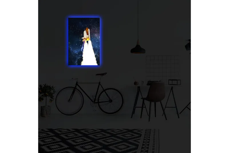 Canvas-taulu LED-valaistuksella 70x45 cm - Avaruussukkula nousussa kohti tähtitaivasta - Tummansininen / Valkoinen / Oranssi - Sisustustuotteet - Taulu & taide - Canvas-taulu