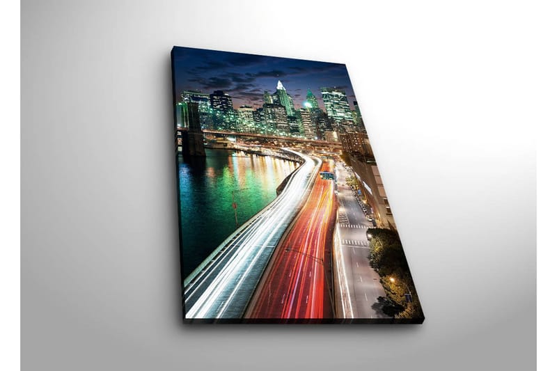 Canvas-taulu LED-valaistuksella 70x45 cm - Kaupunkikuva autojen ja rakennusten valoleikeillä sillan vieressä - Vihreä / Sininen / Punainen - Sisustustuotteet - Taulu & taide - Canvas-taulu