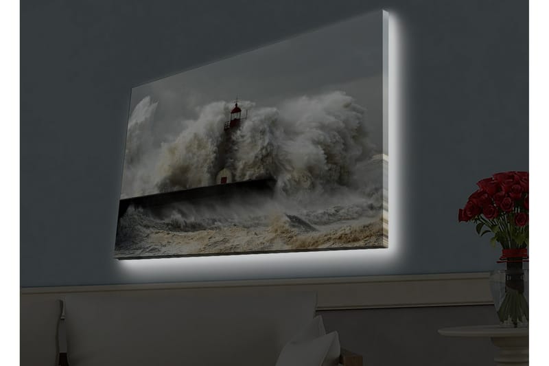 Canvas-taulu LED-valaistuksella - Aallot iskeytyvät majakkaan myrskyisällä säällä - Harmaa / Valkoinen / Ruskea - Sisustustuotteet - Taulu & taide - Canvas-taulu