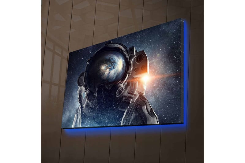 Canvas-taulu LED-valaistuksella - Astronautti, jonka kypärässä näkyy Maa tähtitaivasta vasten, Tummansininen / Musta / Valkoinen