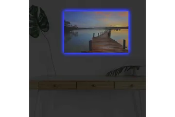 Canvas-taulu LED-valaistuksella - Auringonlasku puisen laiturin yllä veden äärellä - Oranssi / Sininen / Ruskea - Sisustustuotteet - Taulu & taide - Canvas-taulu