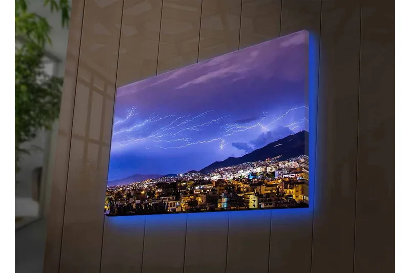 Canvas-taulu LED-valaistuksella - Dramaattinen ukkosmyrsky kaupungin siluetin yllä - Tummansininen / Violetti / Valkoinen - Sisustustuotteet - Taulu & taide - Canvas-taulu