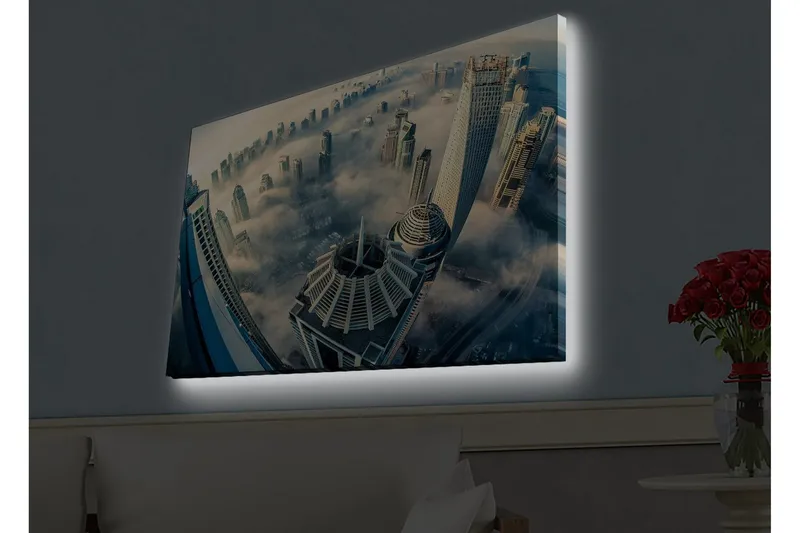 Canvas-taulu LED-valaistuksella - Futuristinen kaupunkikuva korkeine pilvenpiirtäjineen sumussa, Harmaa / Sininen / Beige